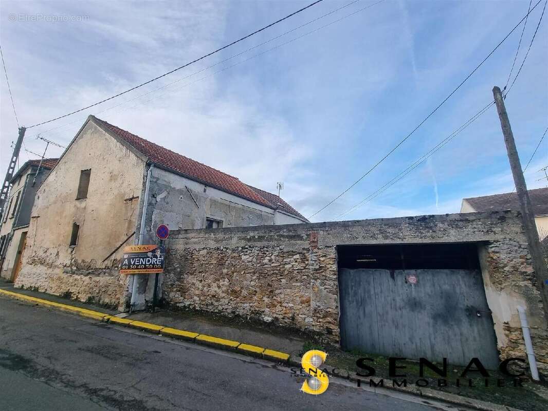 Maison à CHAUVRY