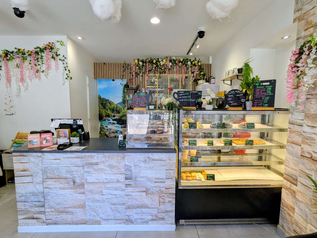 Commerce à AIX-LES-BAINS