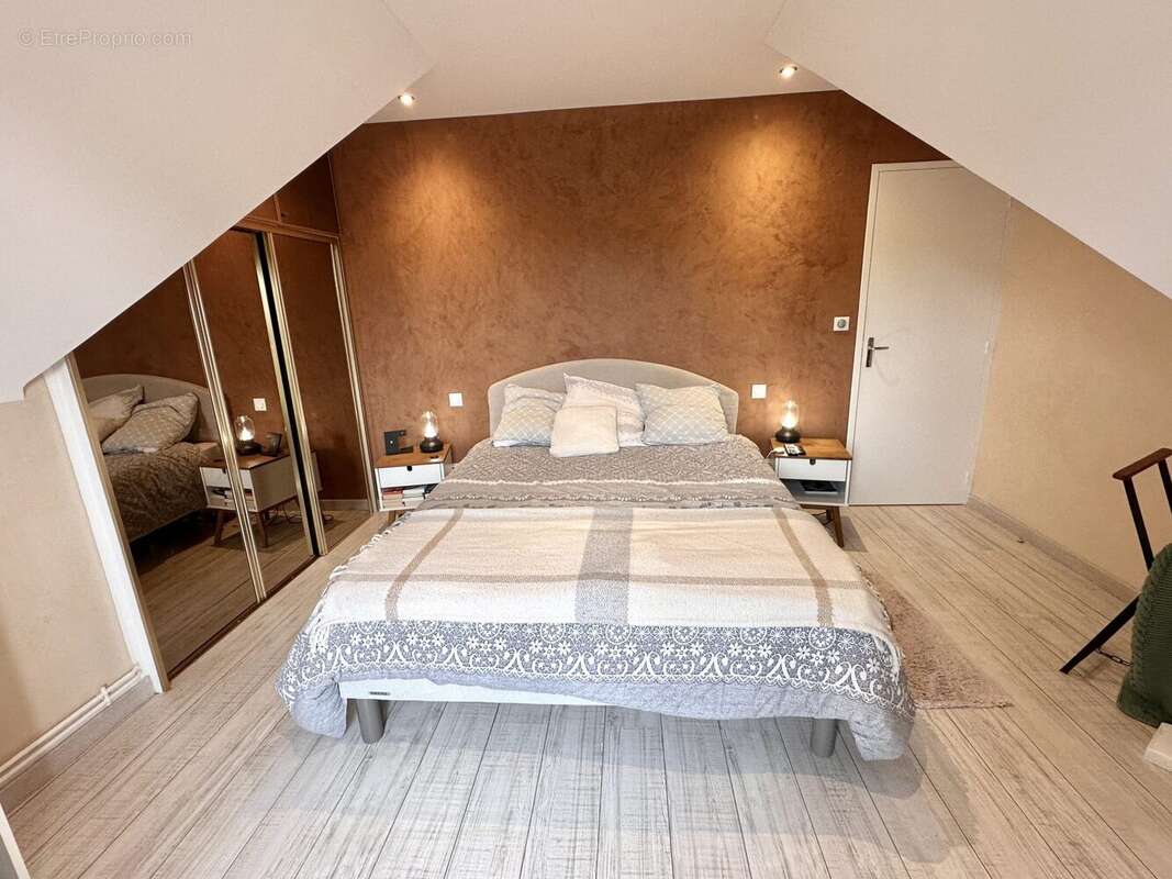 Maison 137 m² à Canteleu  - photo 3