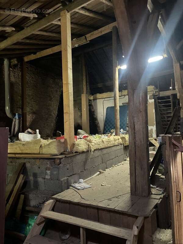 Maison à VAL-ET-CHATILLON