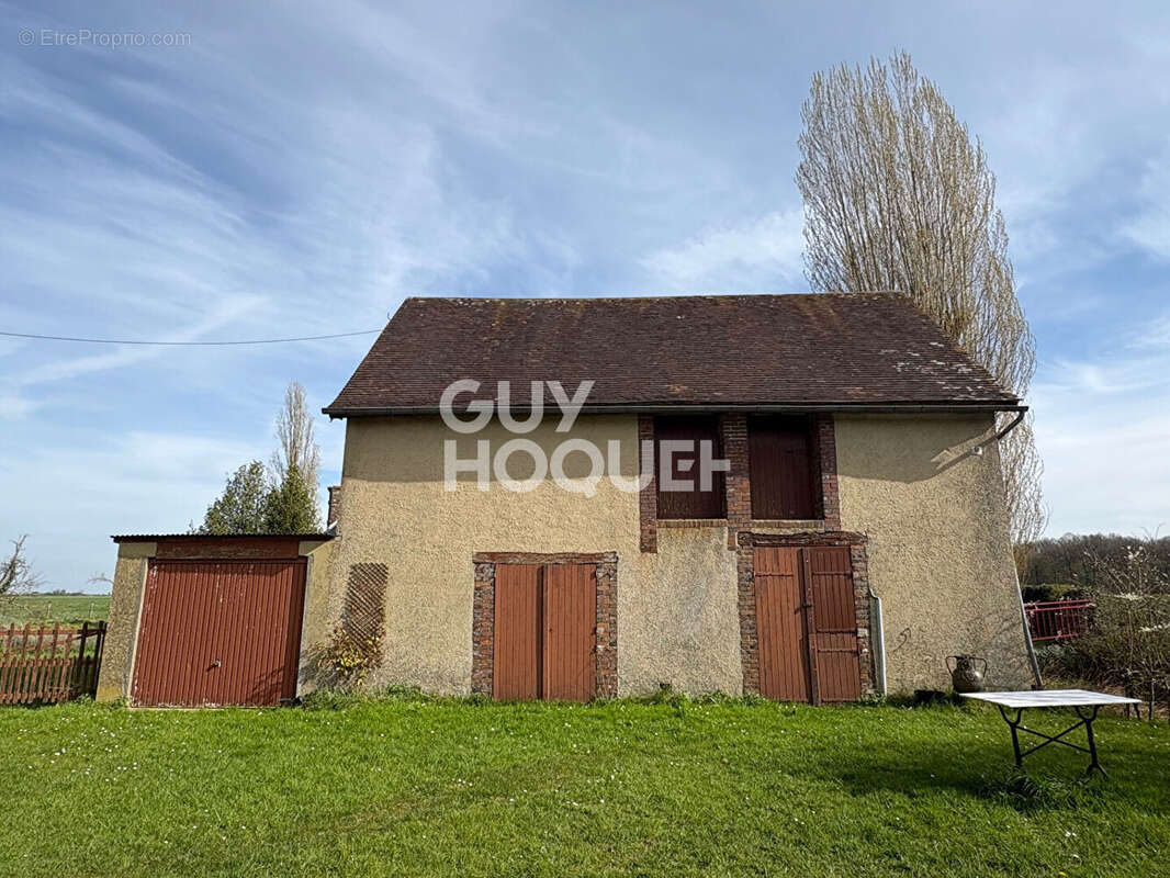 Maison à PULLAY