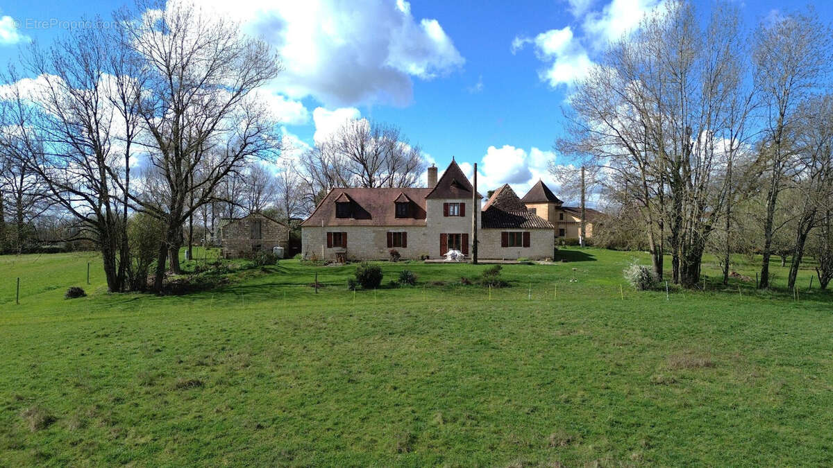 Maison à ISSIGEAC