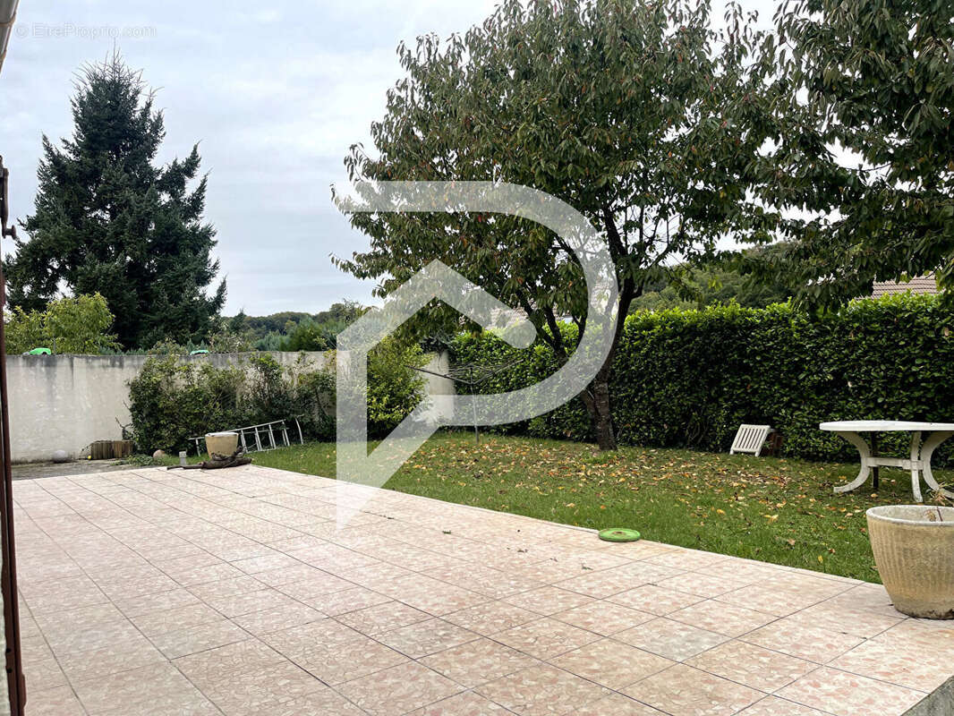 Maison à MONCHY-SAINT-ELOI