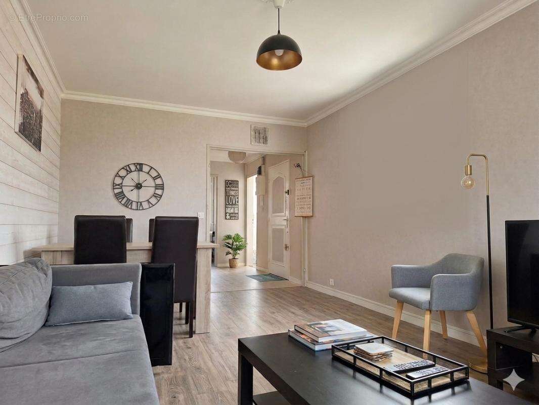 EXCLUSIVITE A VENDRE Appartement T4 de 75m² - 3 Chambres - Balcon - 37300 Joué-lès-Tours centre - photo 3