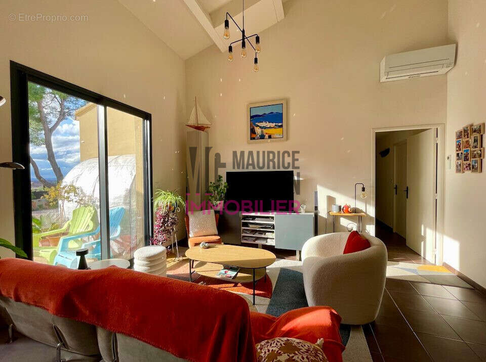 Maison à PERNES-LES-FONTAINES