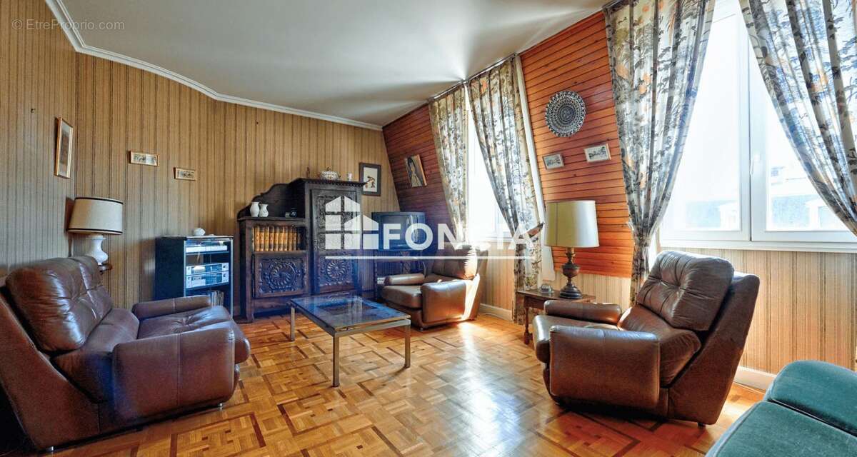 Appartement à VERSAILLES