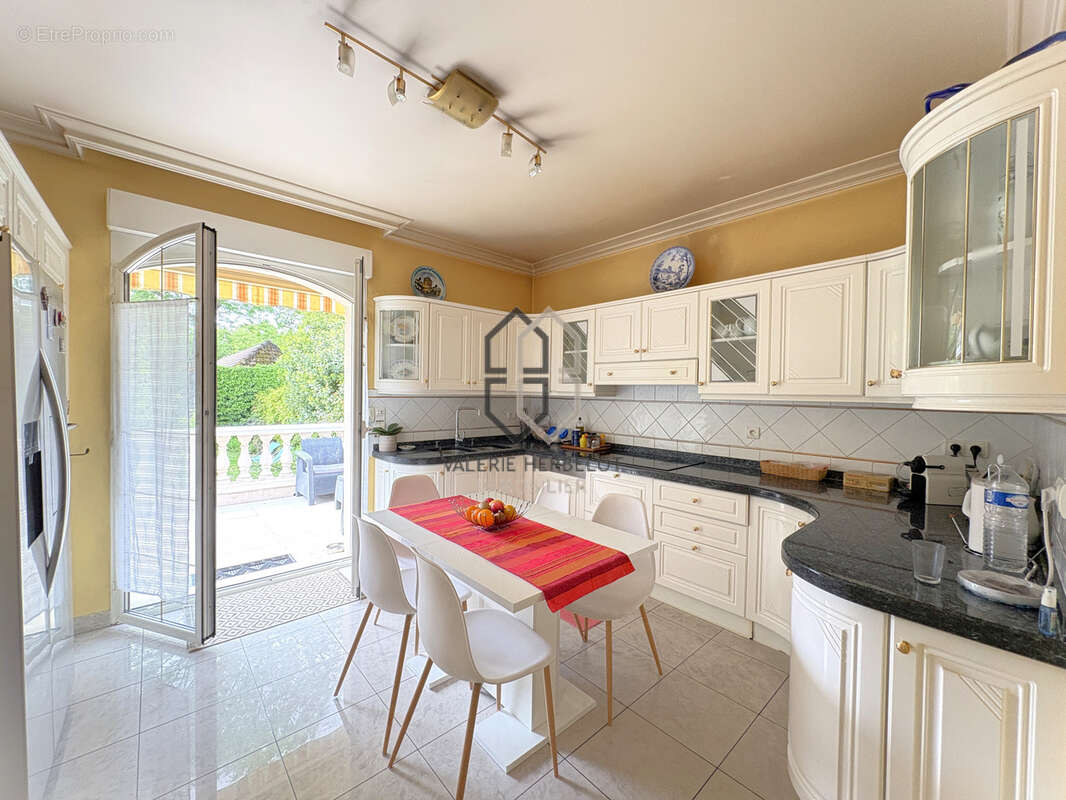 Maison à LE PLESSIS-TREVISE