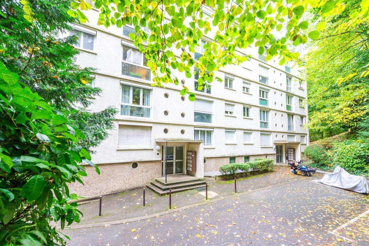 Appartement à SEVRES
