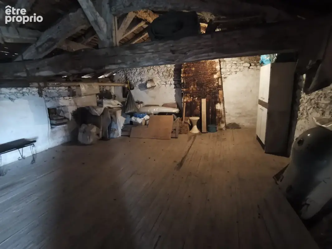 Maison de campagne plain pied avec granges et dépendances - photo 12