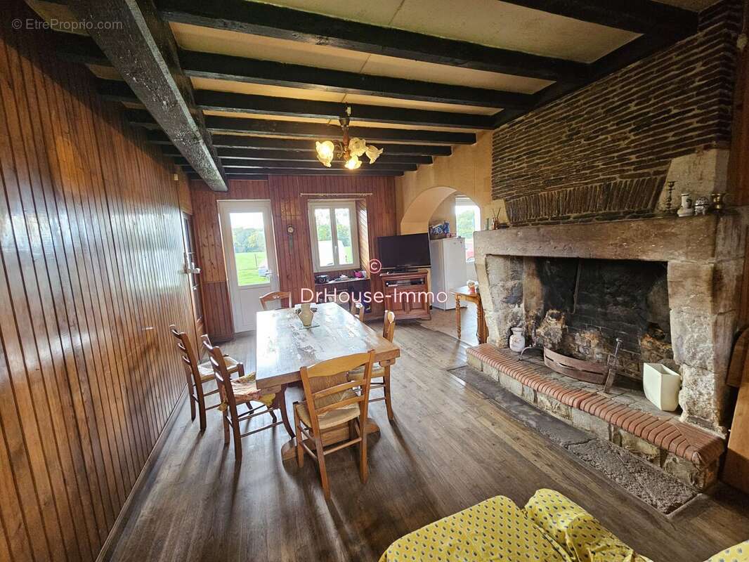 Maison à SAINT-ANTOINE-CUMOND