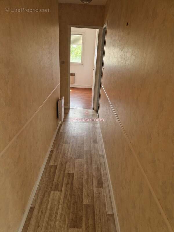 Commerce 91 m² à Poitiers  - photo 69