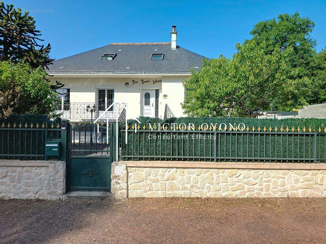 Maison à MONTS