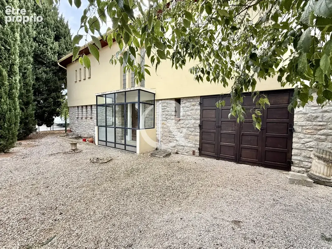 Villa centre ville - photo 5