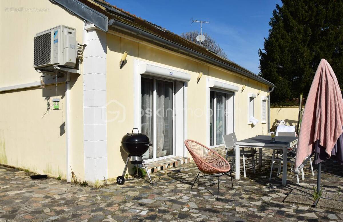 Maison à VILLIERS-SAINT-GEORGES