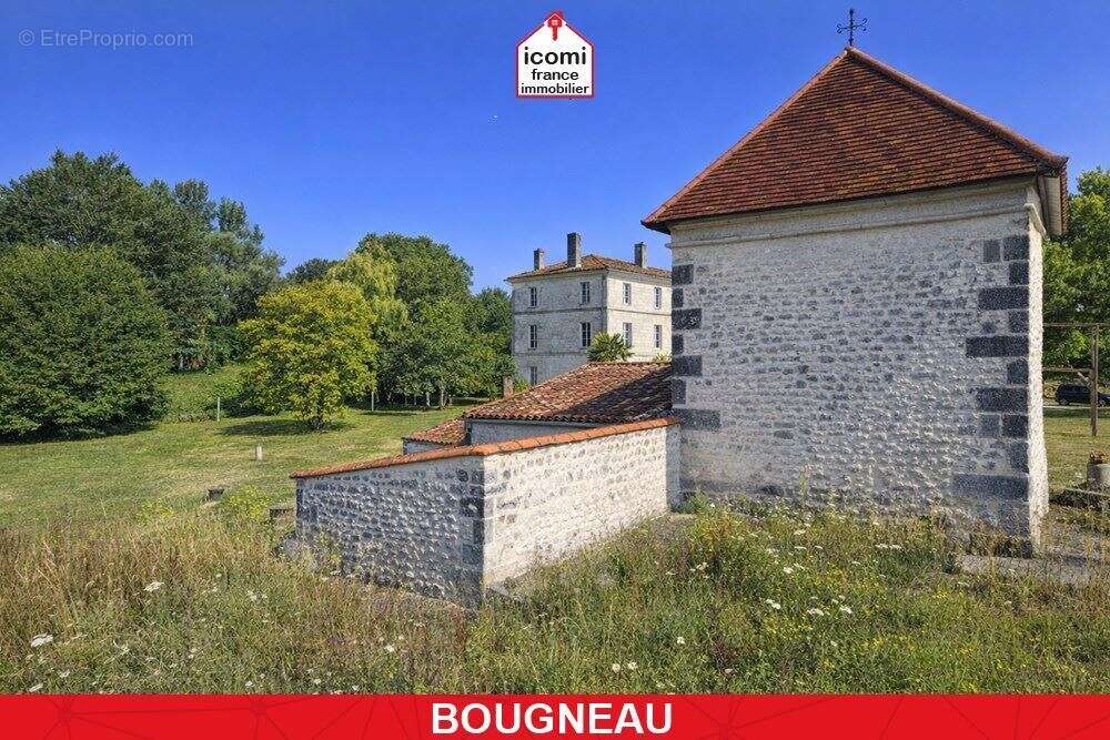 Maison à BOUGNEAU