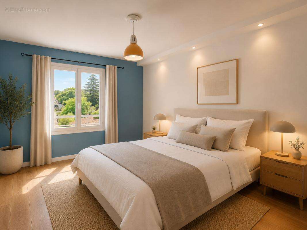 Appartement à VALLAURIS