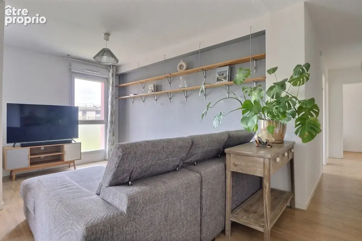 Photo Appartement à Cenon au prix de 257 000€