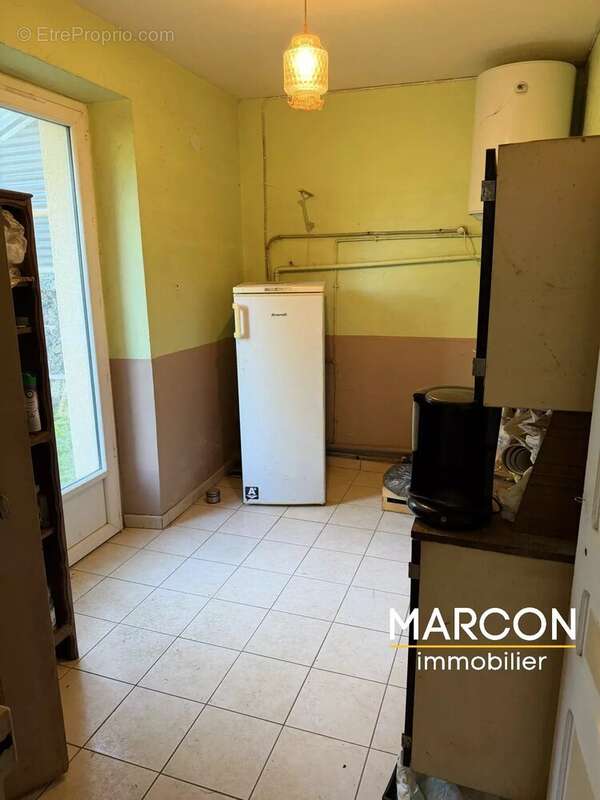 Maison à LA CHAPELLE-TAILLEFERT