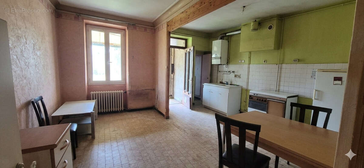 Maison à LA VERPILLIERE