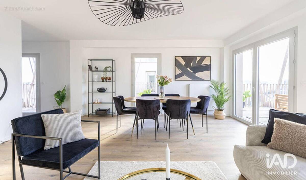 Photo 1 - Appartement à LAVAL