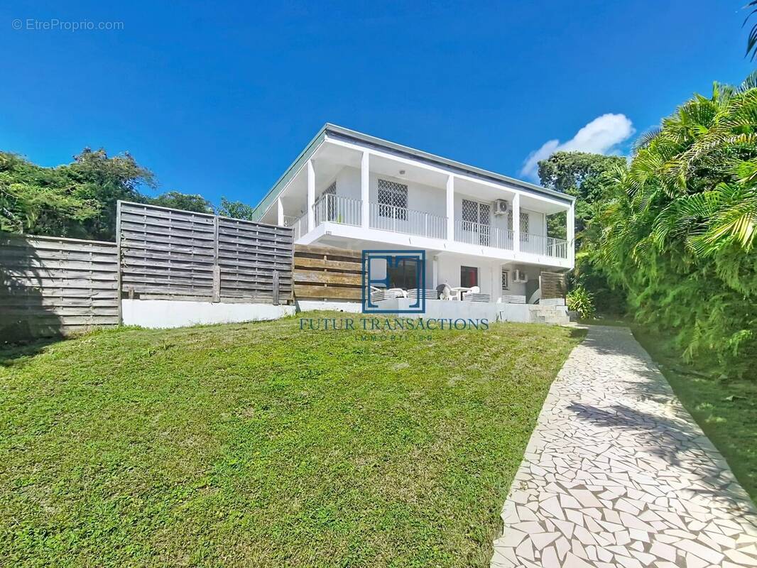 Maison à LE GOSIER