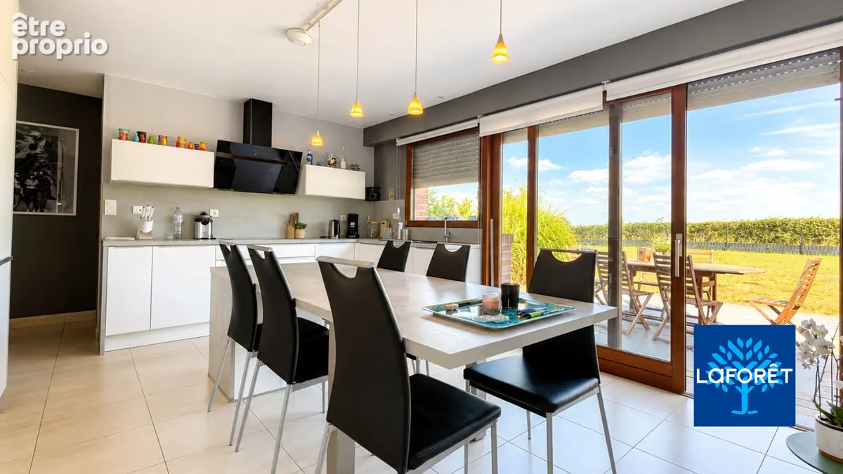 Maison d'architecte 180 m² à Sebourg - photo 8