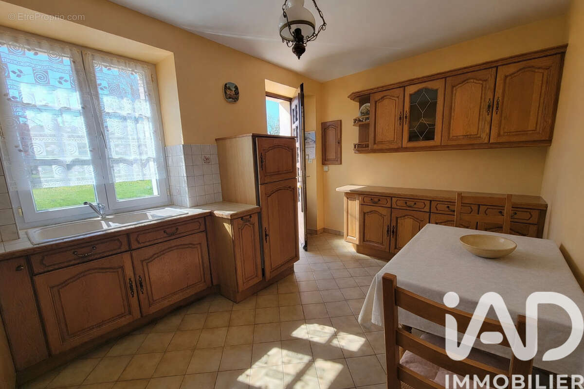 Photo 2 - Maison à CERNUSSON