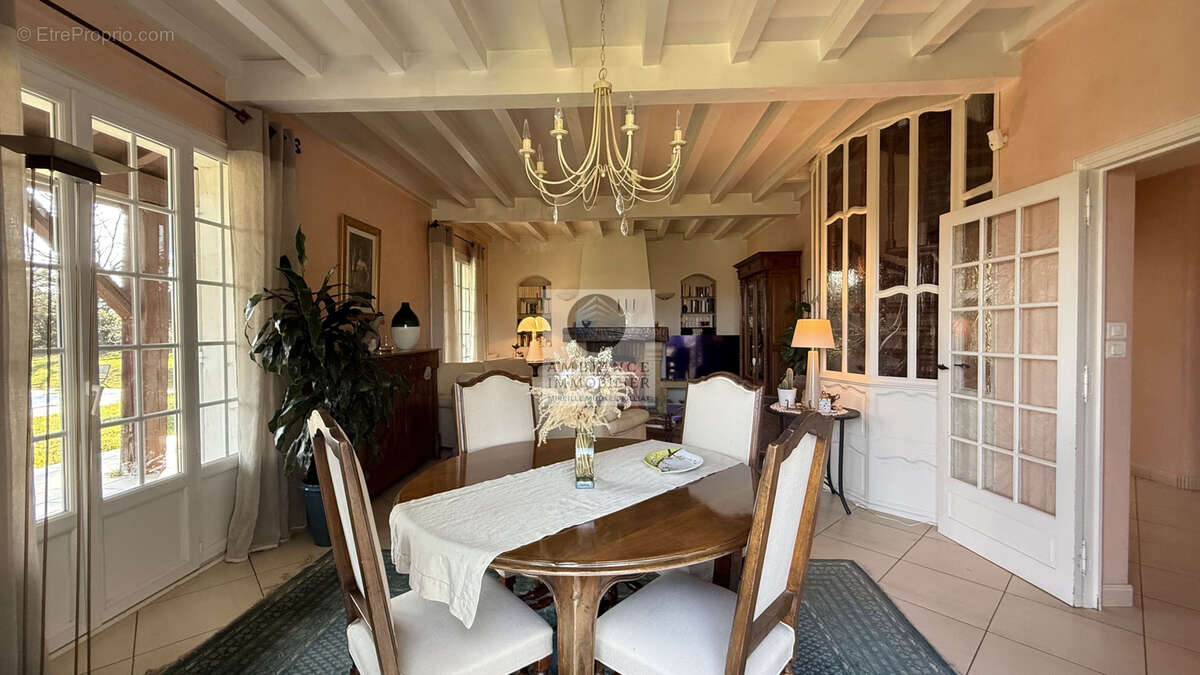 Maison à BOURG-LES-VALENCE