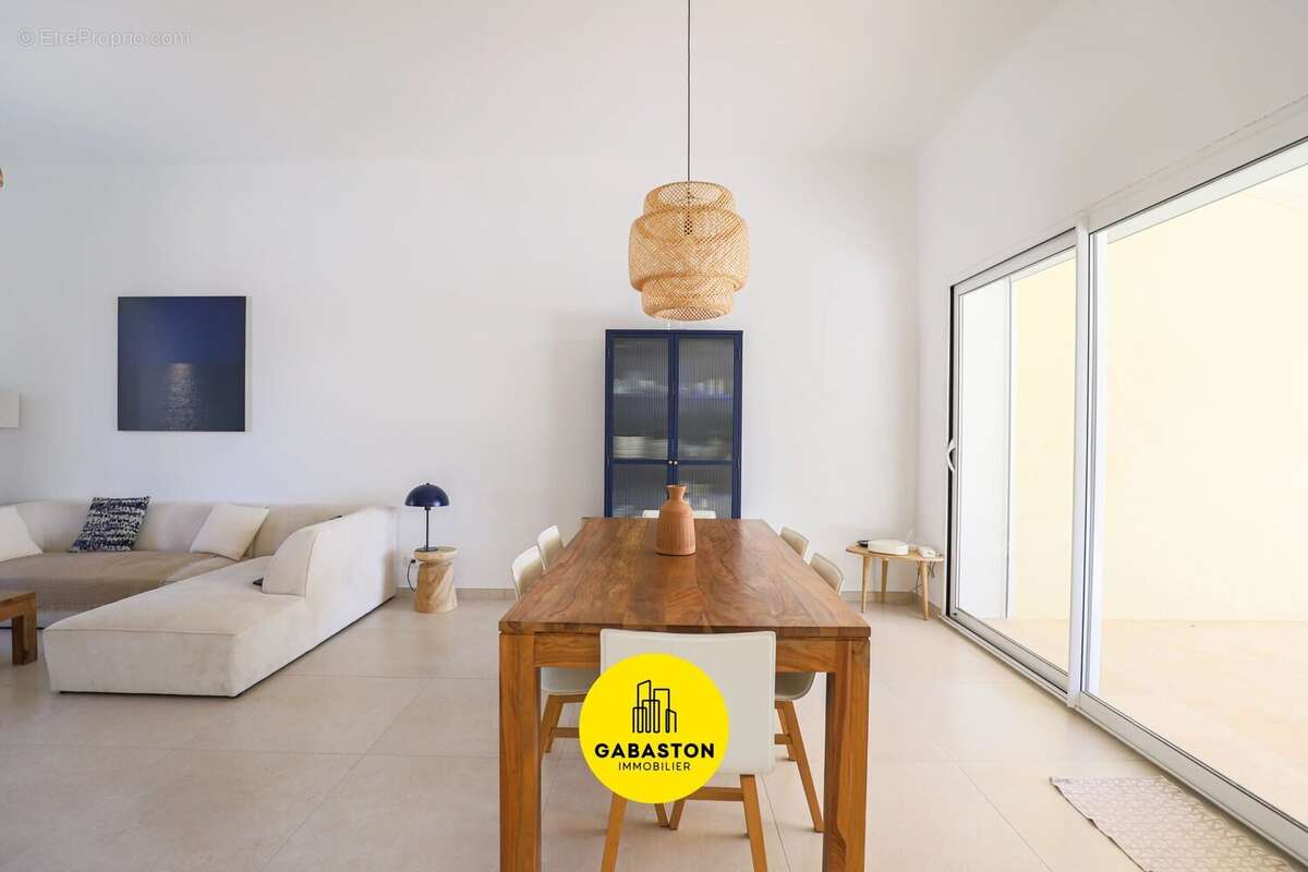 Maison 104 m² à Marseille-11e  - photo 7