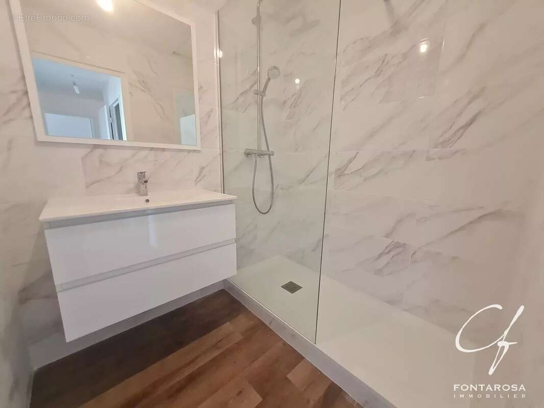 Appartement à FREJUS