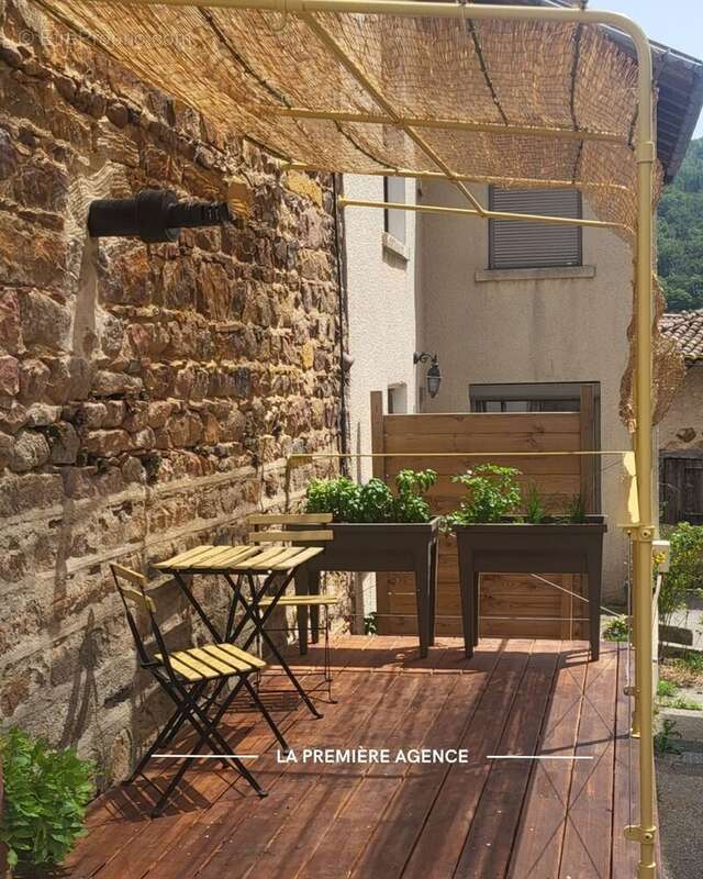 Maison à SAVIGNY