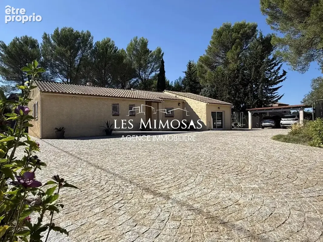 Vidauban, maison de plain-pied  – terrain 2500m² – piscine – garage - photo 8