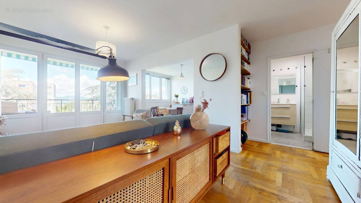 Appartement à LYON-5E