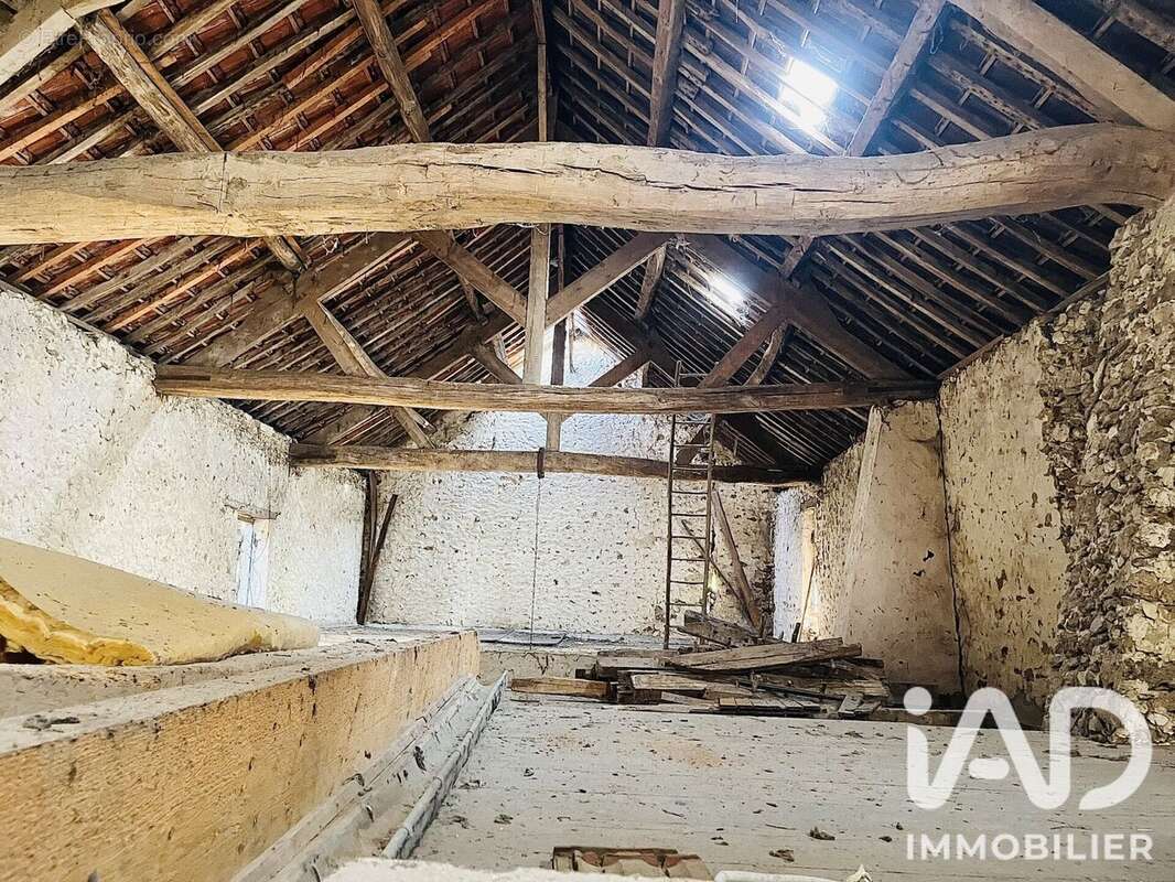 Maison 185 m² à Vezilly  - photo 9