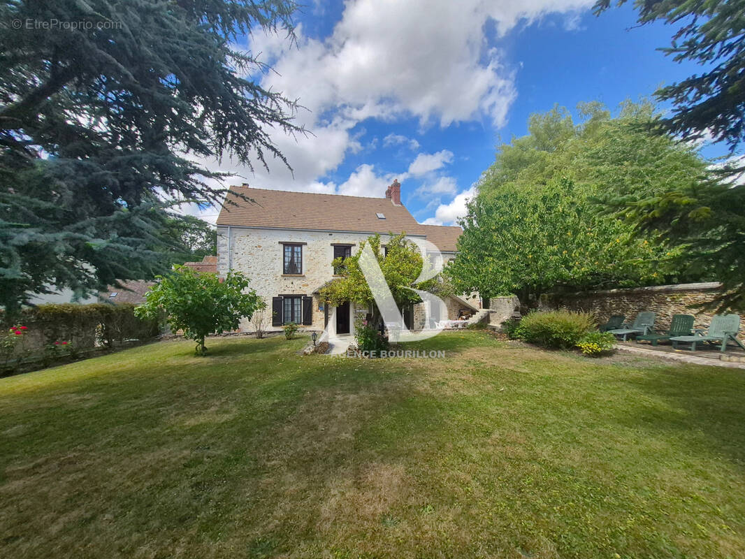 Maison à FONTENAILLES