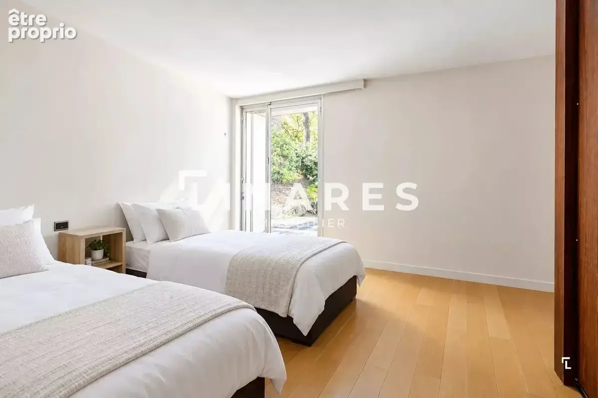 L’ARTEA - Maison T8 de 313 m² - Piscine - Parking - 13007 Roucas Blanc - photo 13