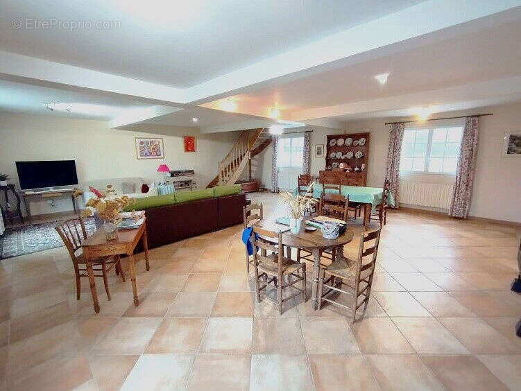 Photo 4 - Maison à CREVECOEUR-LE-GRAND