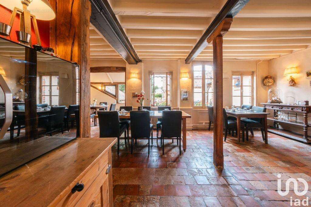 Photo 3 - Commerce à BRINON-SUR-SAULDRE