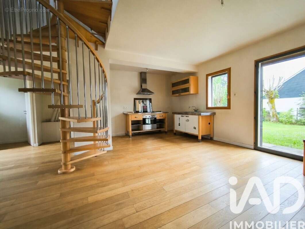 Photo 2 - Maison à CHARLEVILLE-MEZIERES