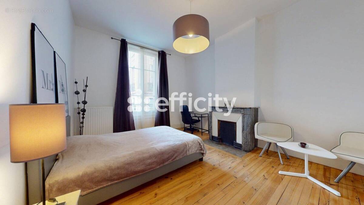 Appartement à SAINT-ETIENNE