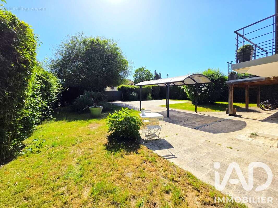 Maison 150 m² à Sonchamp  - photo 4