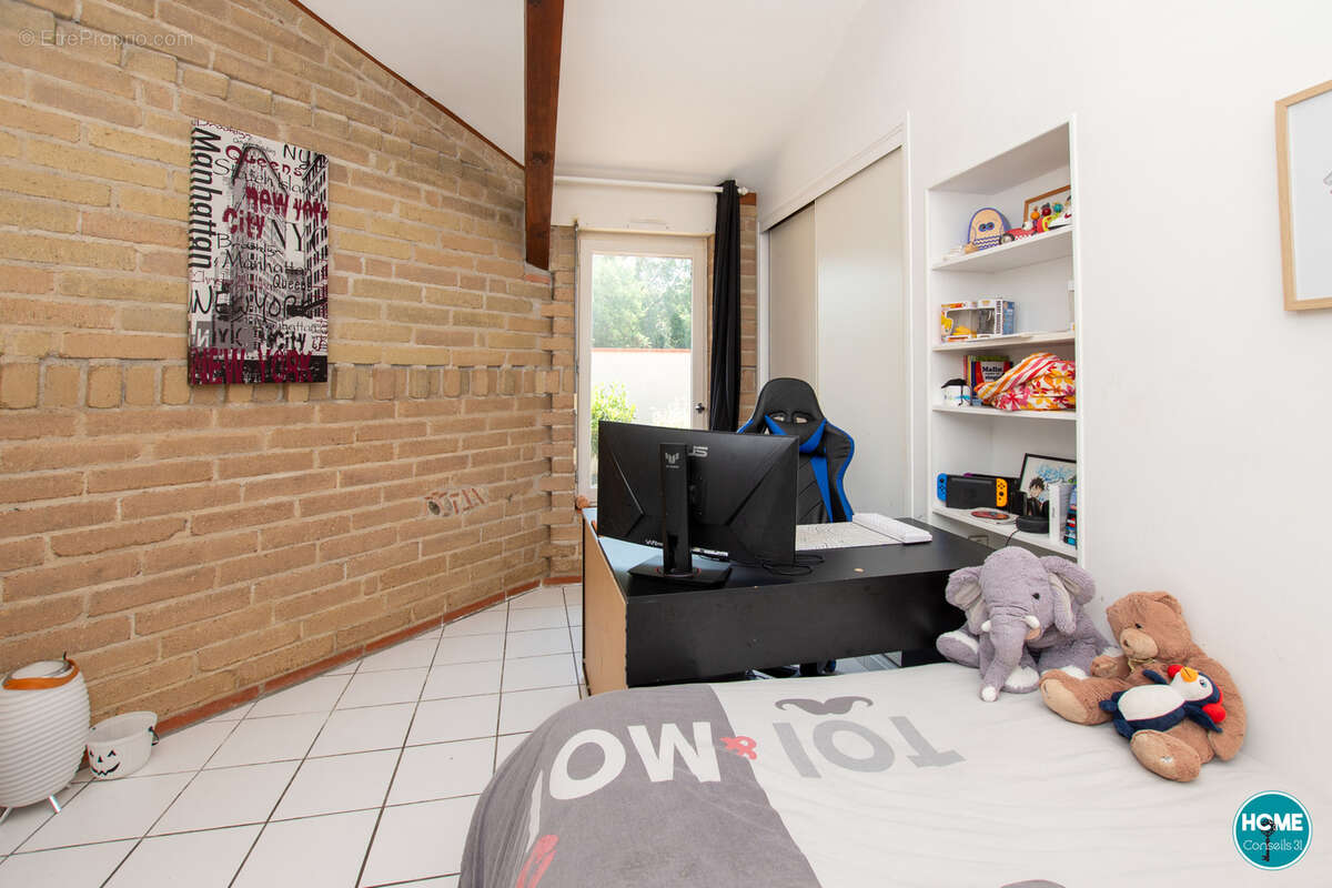 Maison à LABARTHE-SUR-LEZE