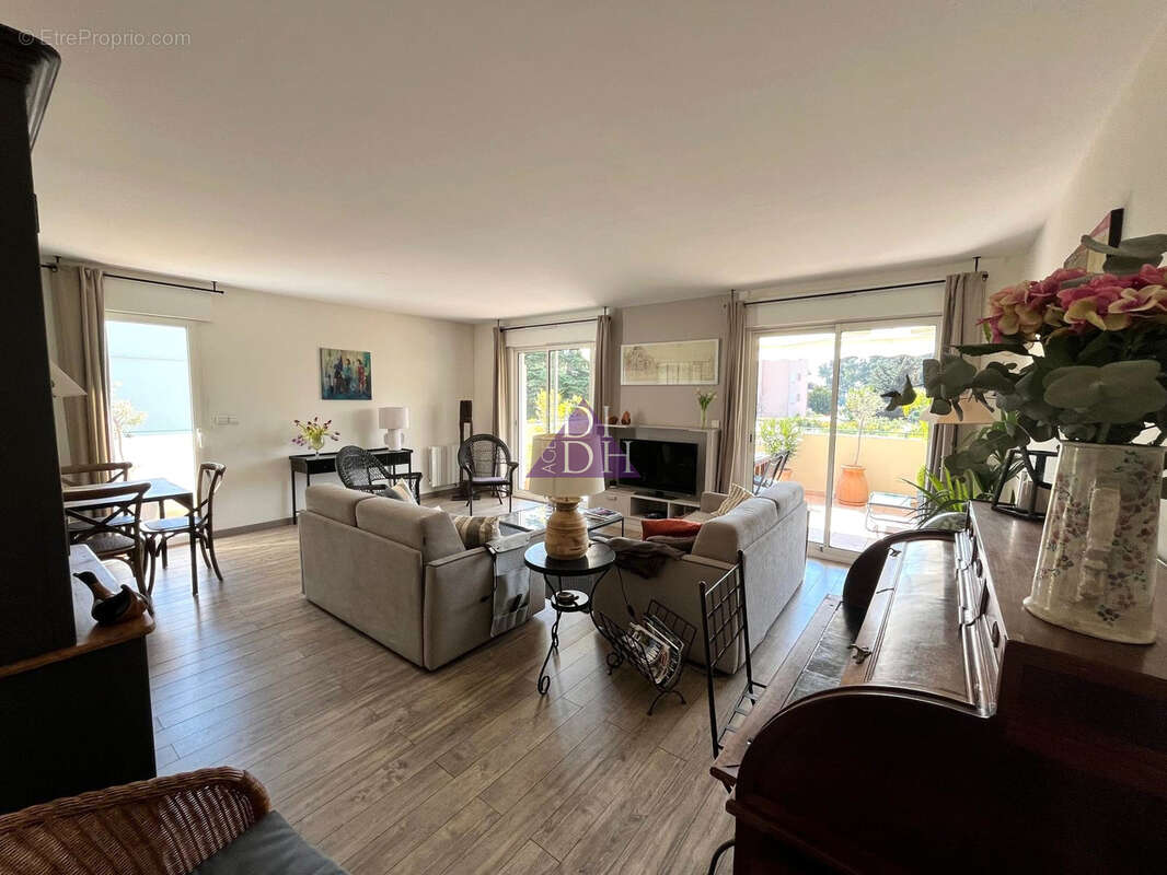 Appartement à CARQUEIRANNE