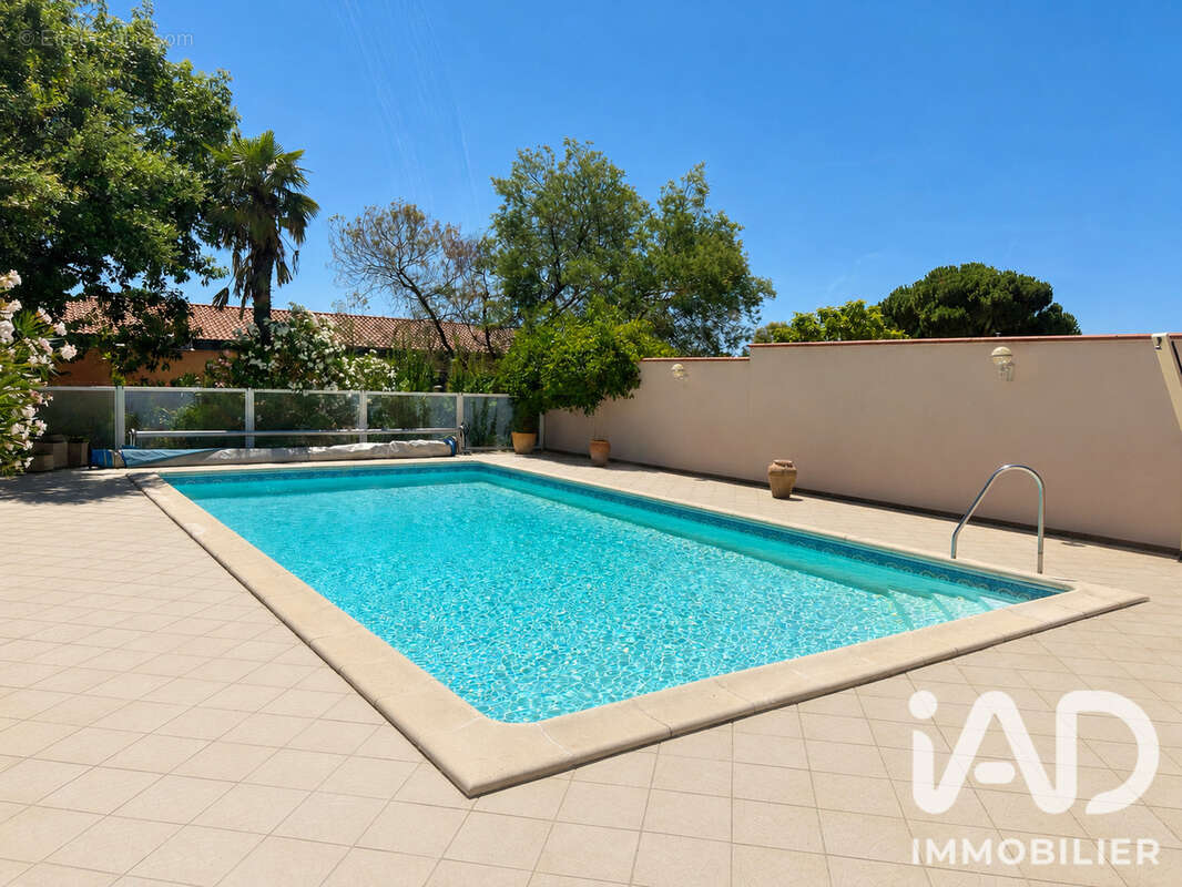 Maison 167 m² à Orgueil  - photo 2