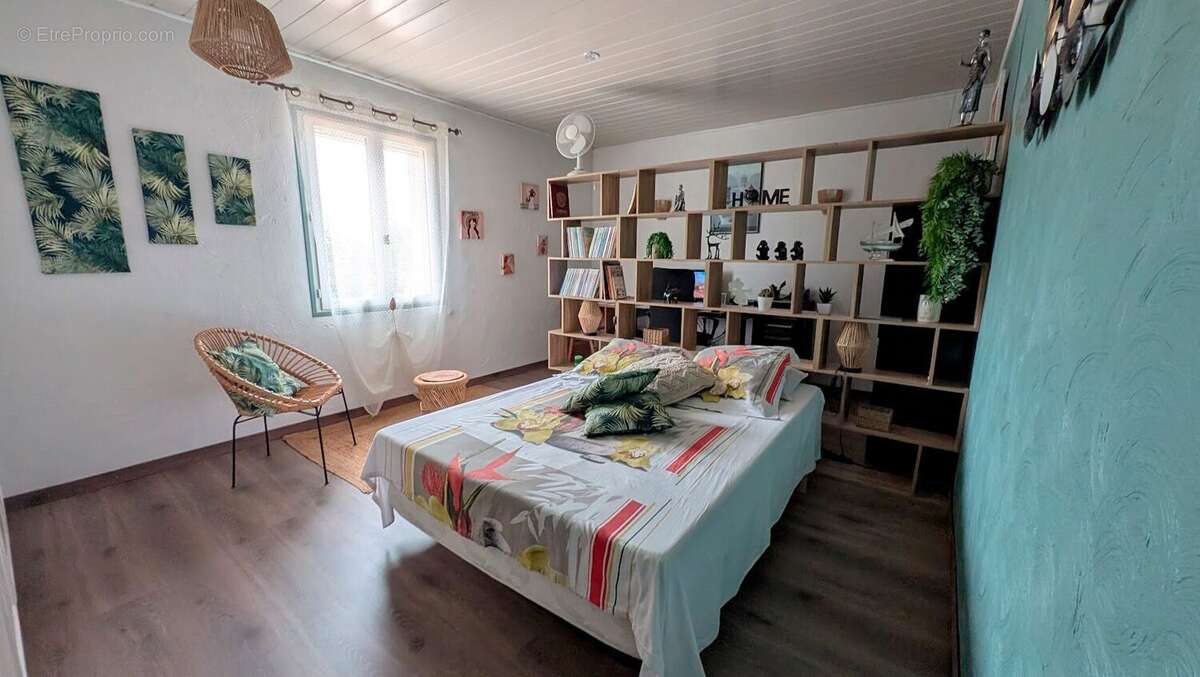 Maison à MORIERES-LES-AVIGNON