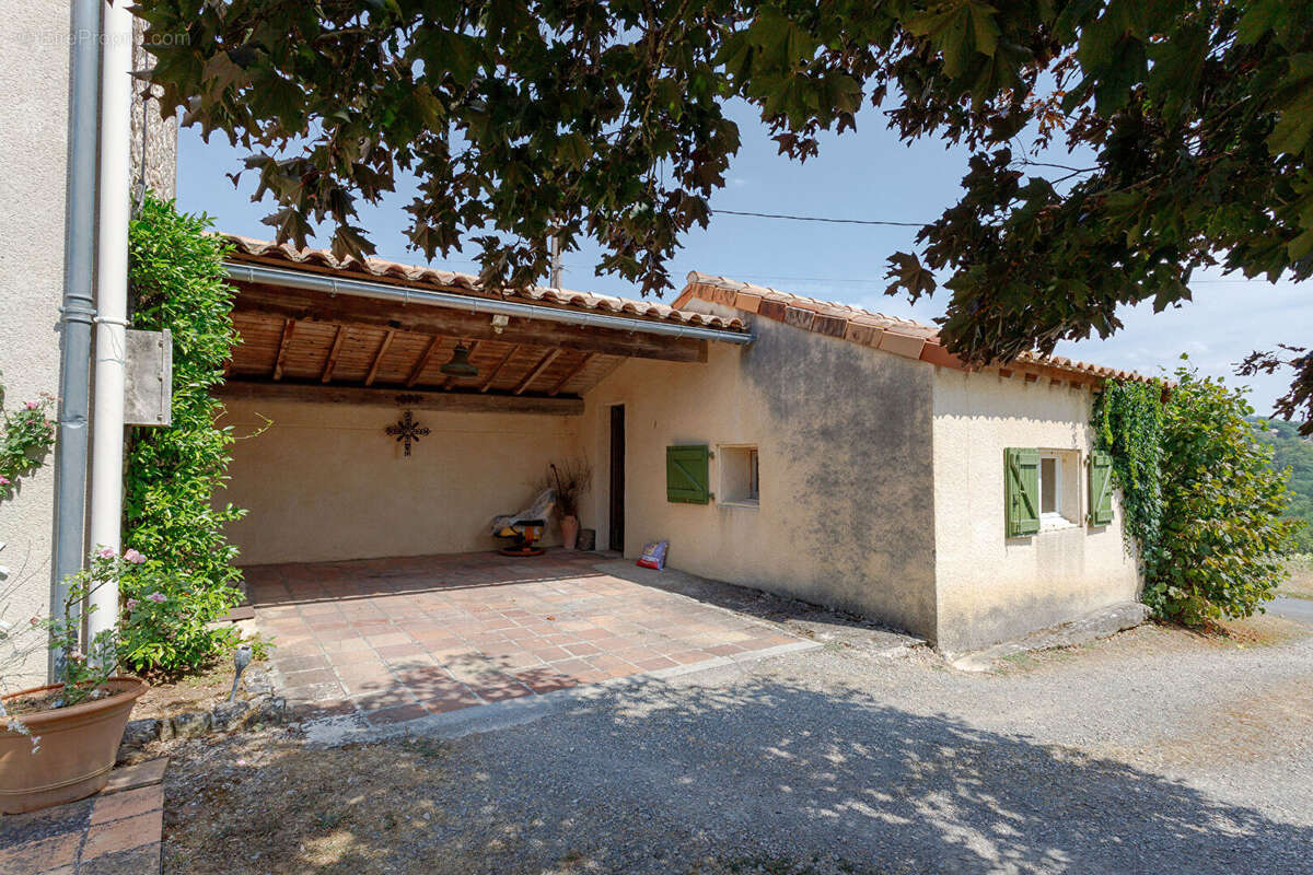 Maison de campagne avec vue exceptionnelle, 146 m² habitables, possibilité studio independante,  seulement 4 km de Cordes-sur-Ci - photo 17