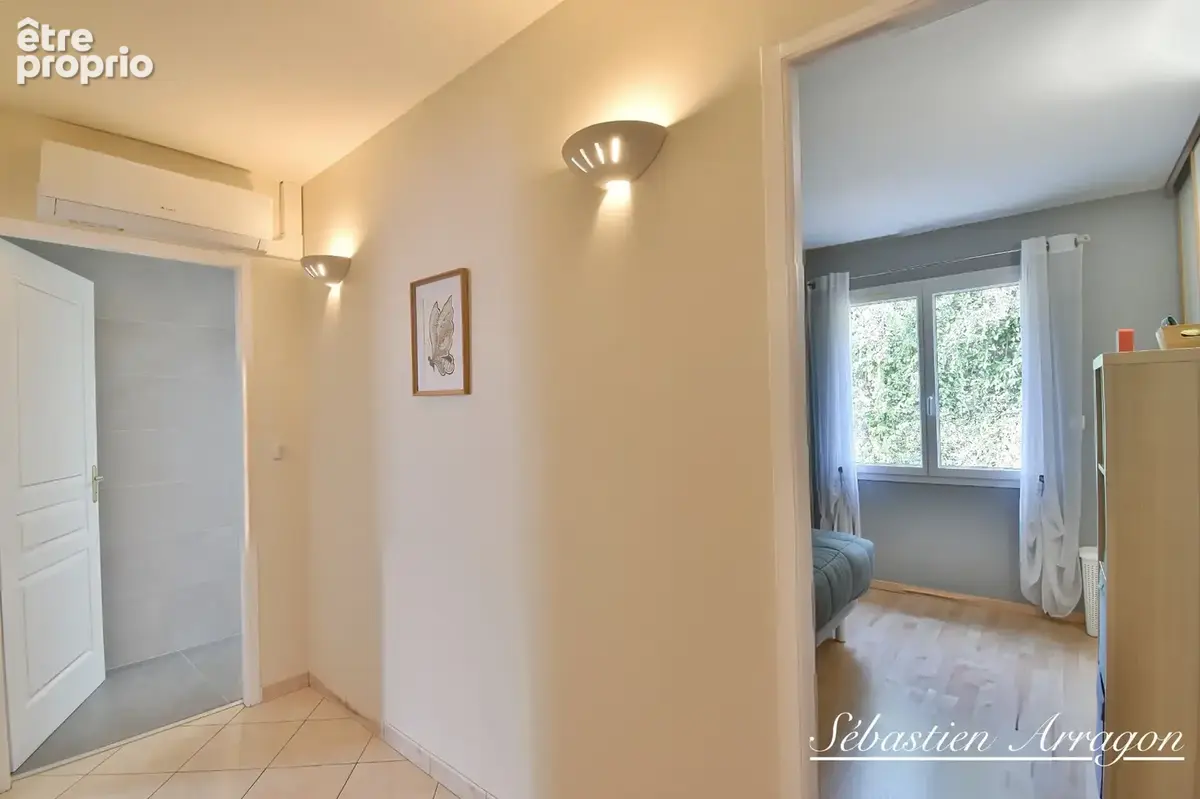 PUJOLS (47)-188 m² de confort et d’espace, 4 chambres, piscine et triple garage - photo 13
