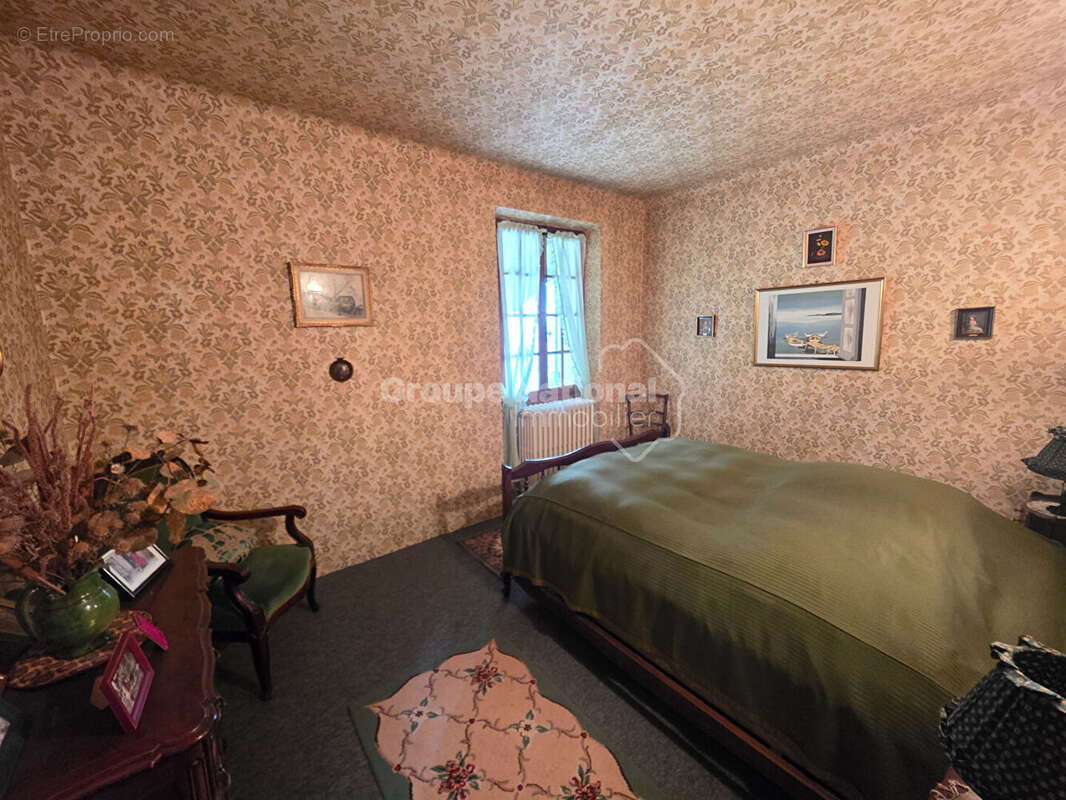 Maison à GREOUX-LES-BAINS