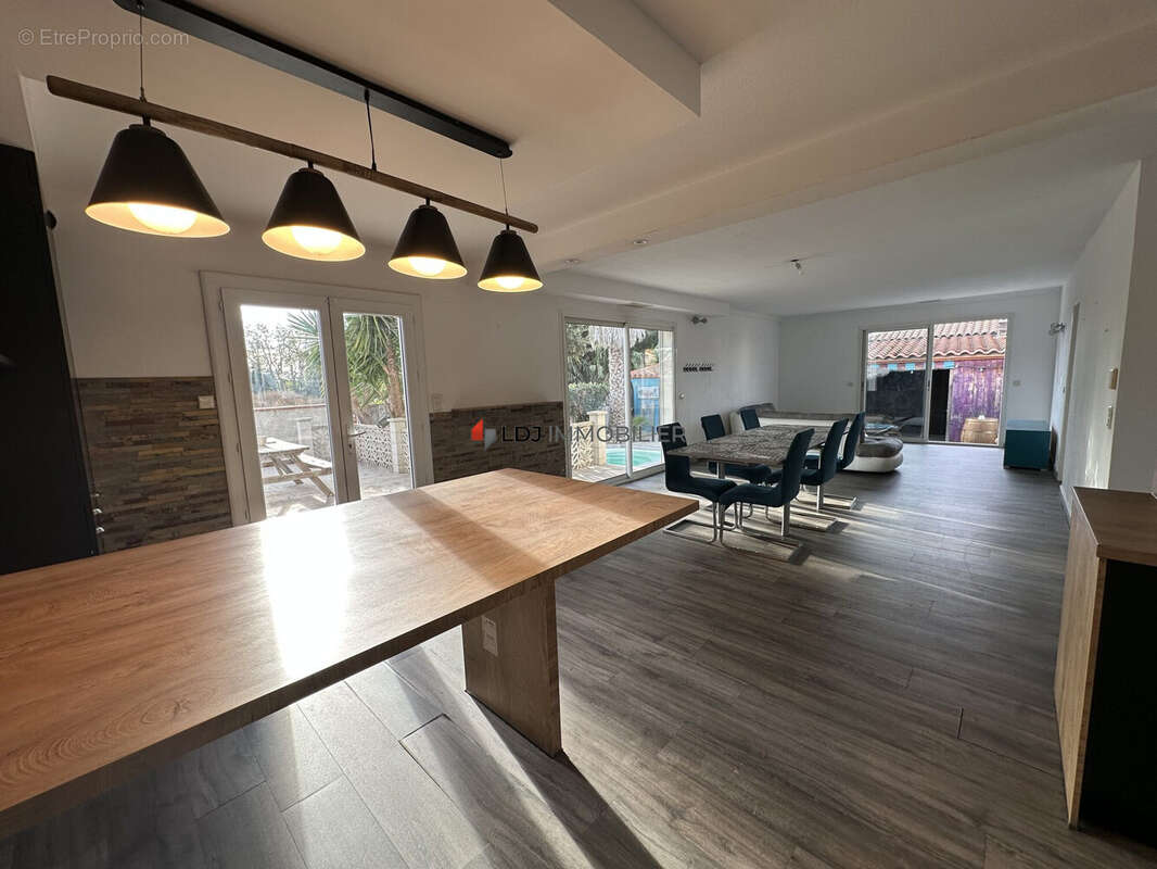 Maison à VILLELONGUE-DE-LA-SALANQUE