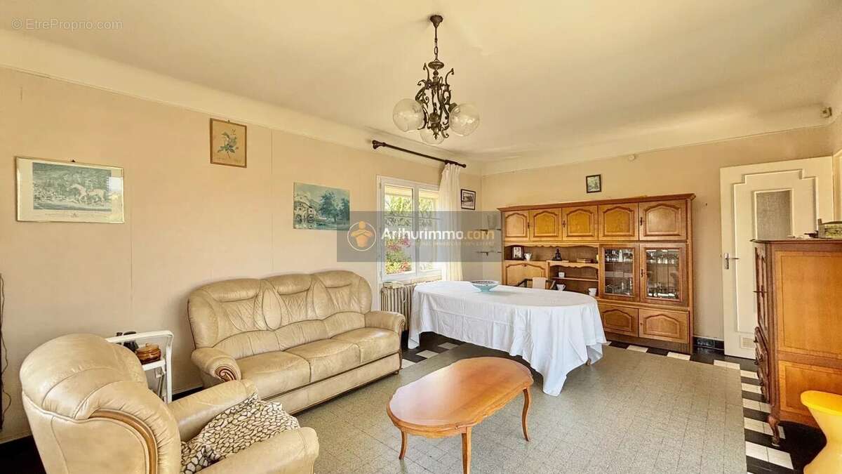 Villa vue mer de 126 m² avec fort potentiel - photo 6